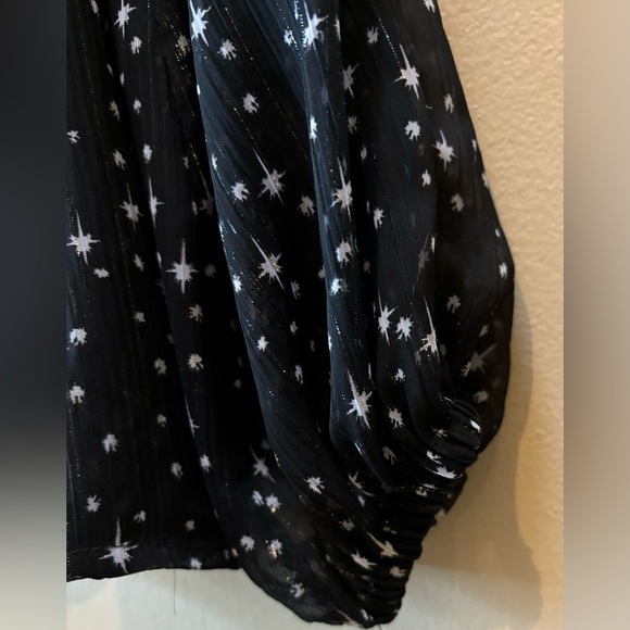 1.STATE black long sleeved starry night blouse with shoulder cut outs 🖤🖤 - Picture 5 of 7